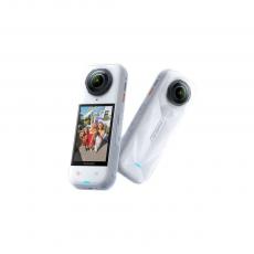 Insta360 X5 Standard Bundle white